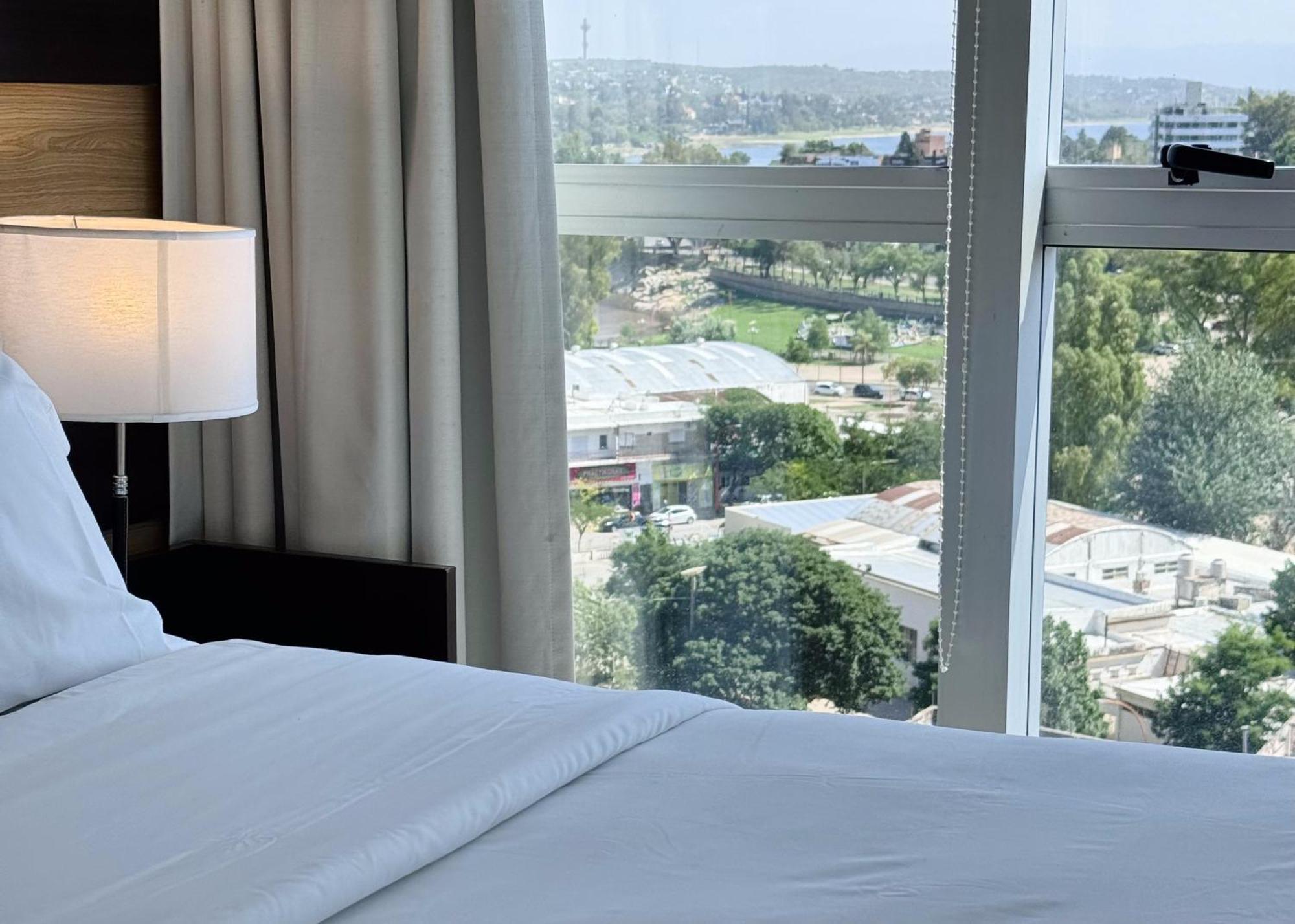 Amerian Carlos Paz & Suites Вилья-Карлос-Пас Экстерьер фото